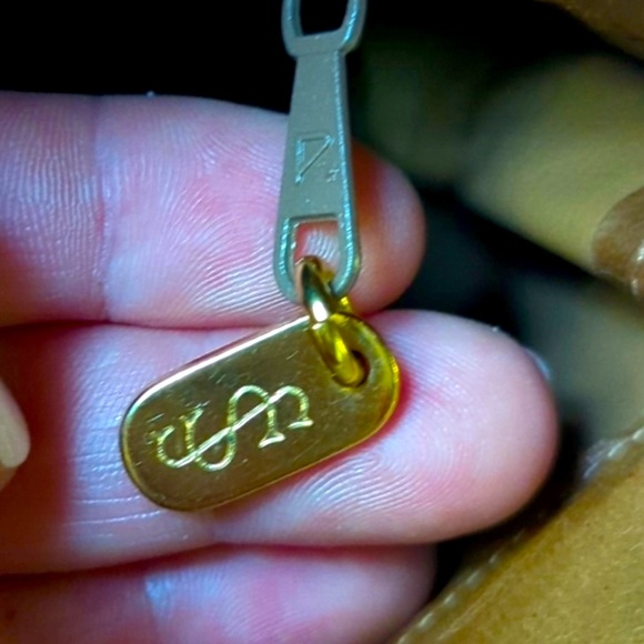 Bundle 4 w/ 😇 symbol for 20% promo Vintage Leather woven clutch  10’x7’in - Picture 3 of 3